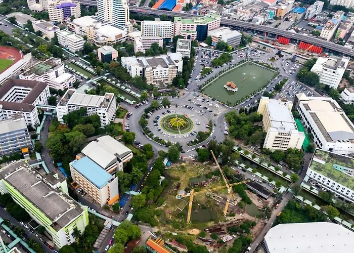 ลีลาวดี ซอยมหาดไทย รามคำแหง65 Mahadthai Apartment *